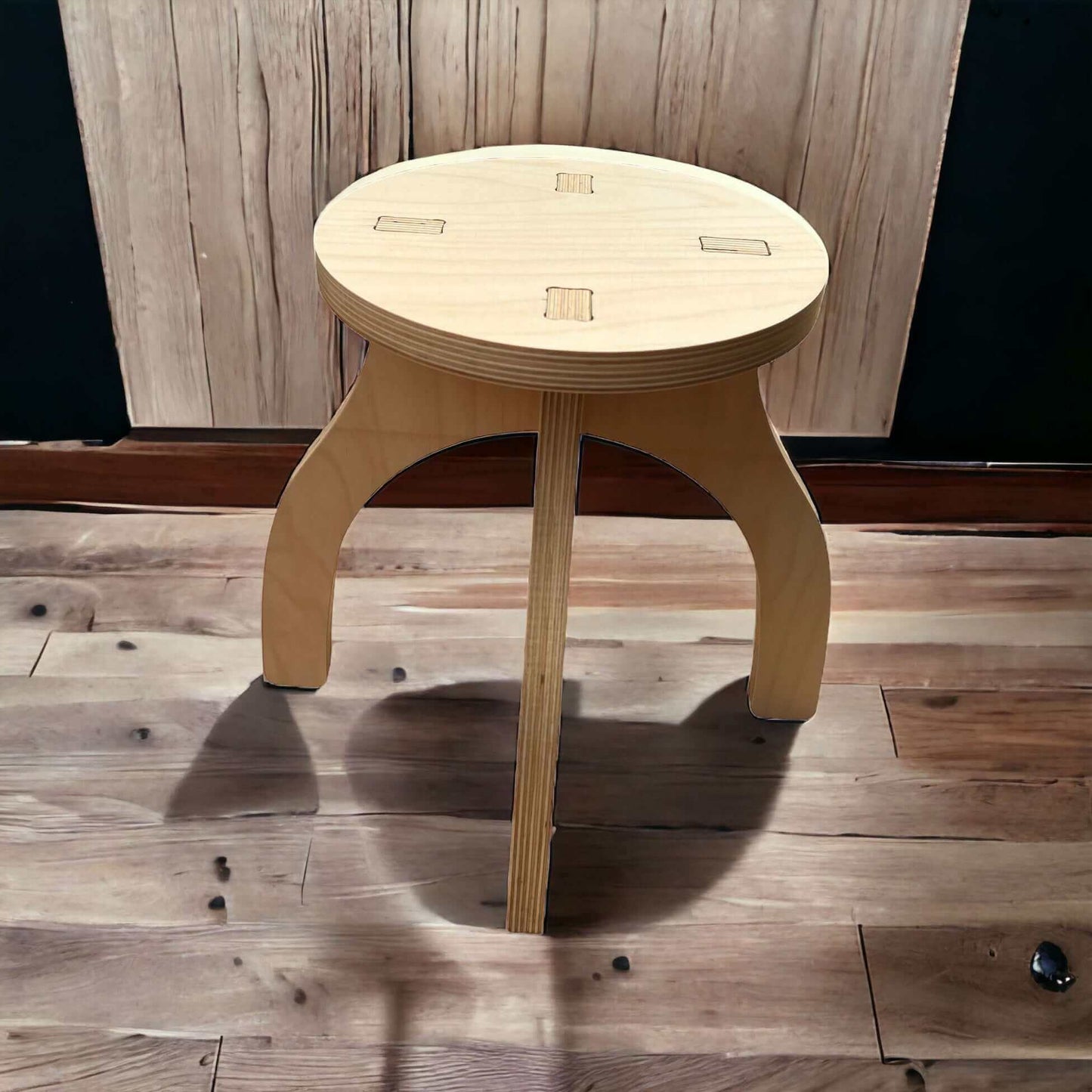 Drevená stolička - hokerlík 30 cm