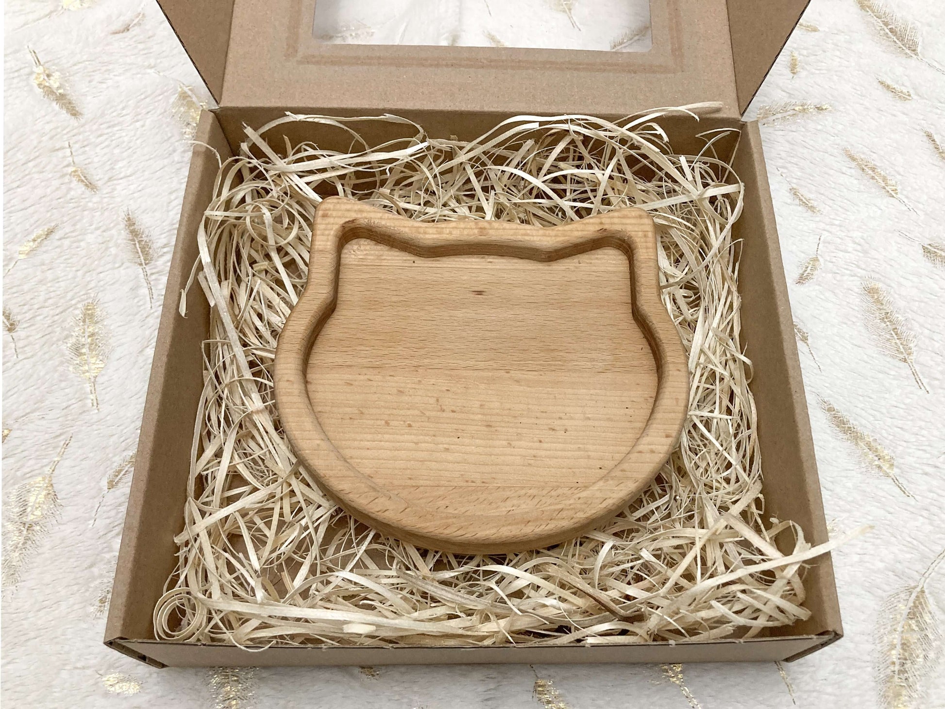 Drevená miska - Mačka z masívneho dreva ošetrená olejom pre bezpečné použitie